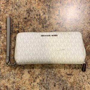 MK signature clutch
